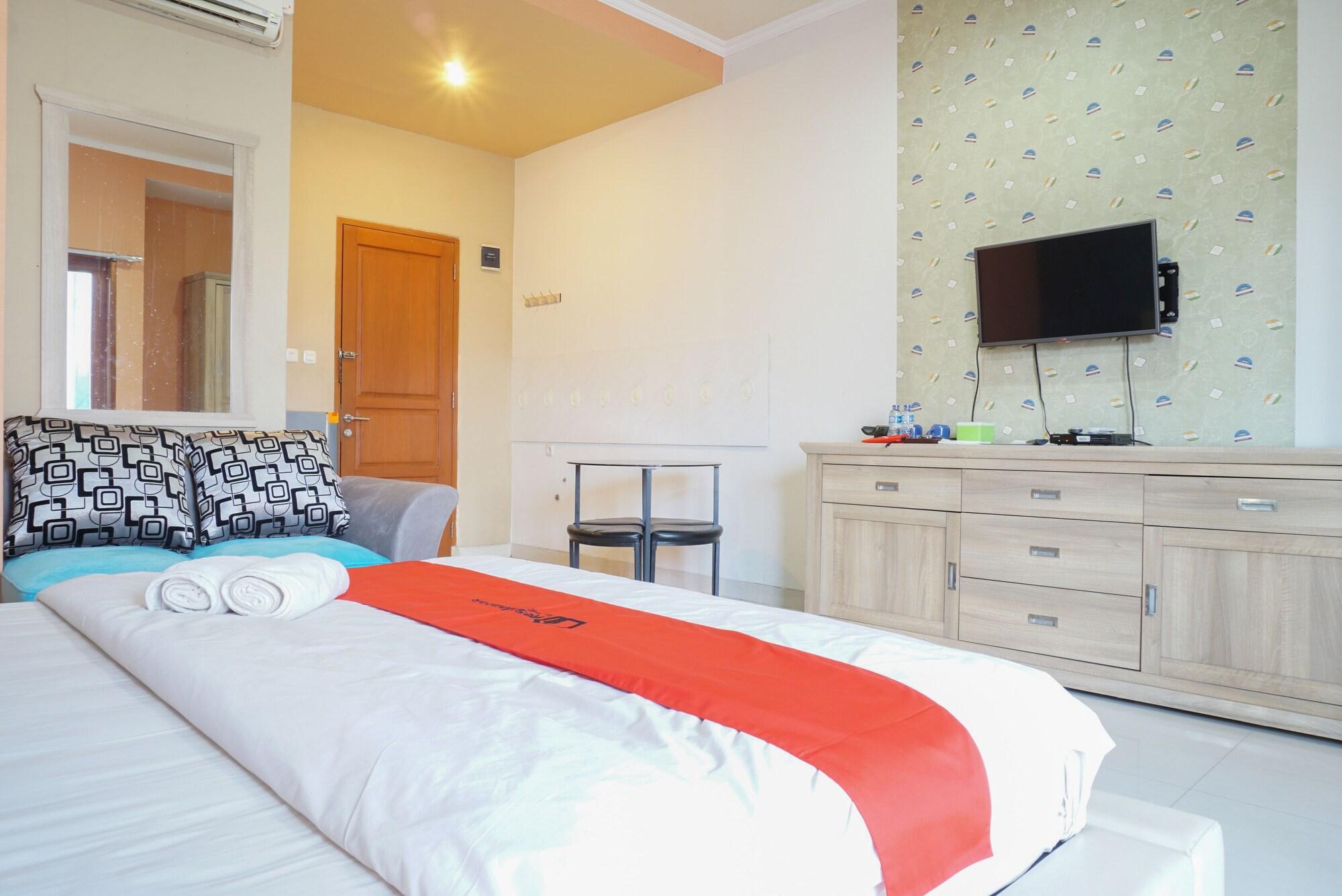 Reddoorz Near Kemang Square Hotel Jakarta Buitenkant foto
